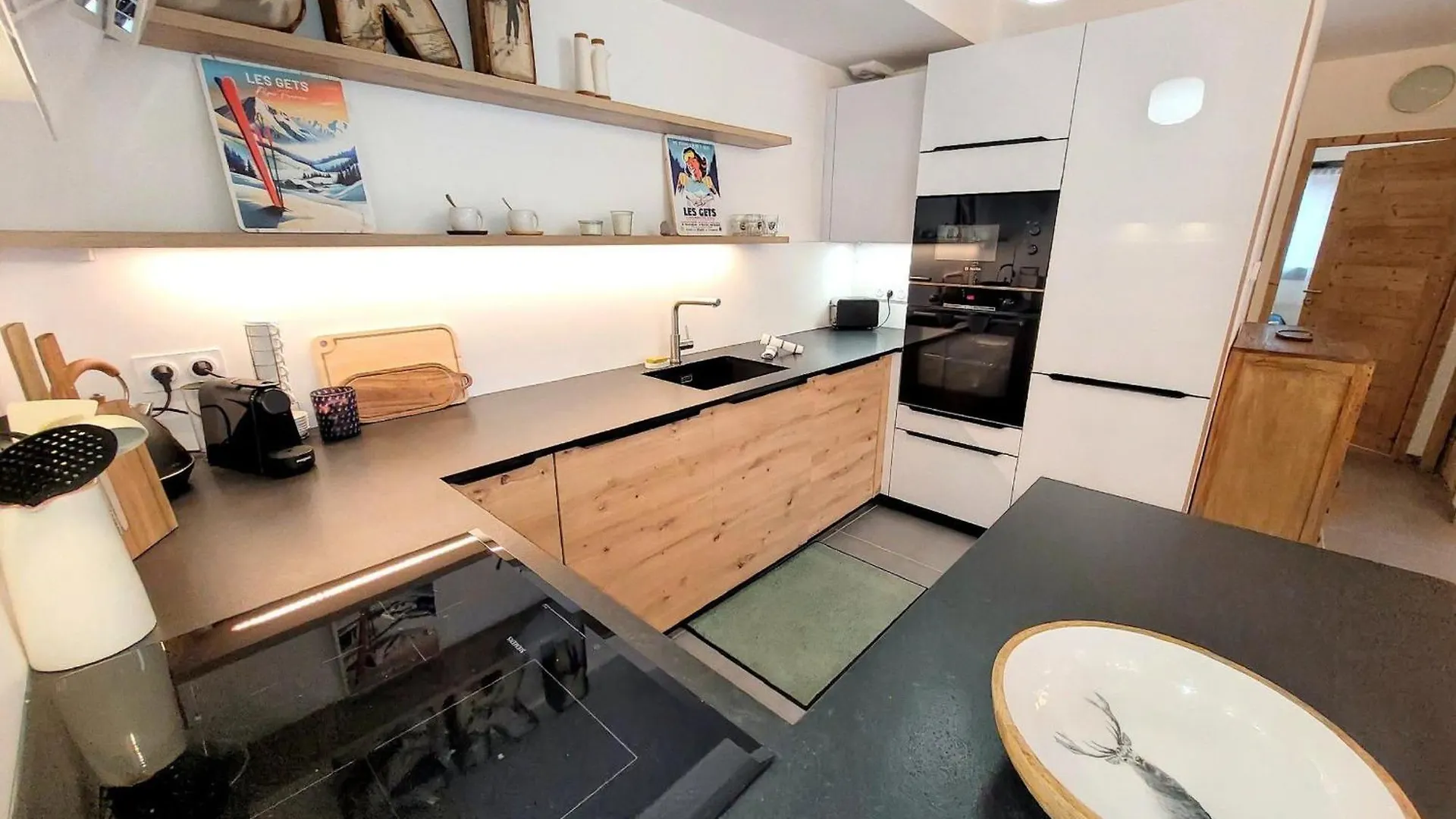 Les Gets - Appartement Moderne Avec Grande Terrasse, Parking Et 2 Chambres - Fr-1-598-185 France